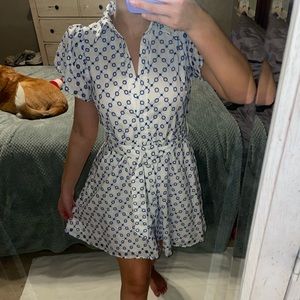 ALEXIS FOR TARGET WHITE
BLUE DOT TULIP SLEEVE
EMBROIDERED SHRIT
DRESS